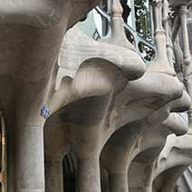 Casa Batlló by Antoni Gaudí