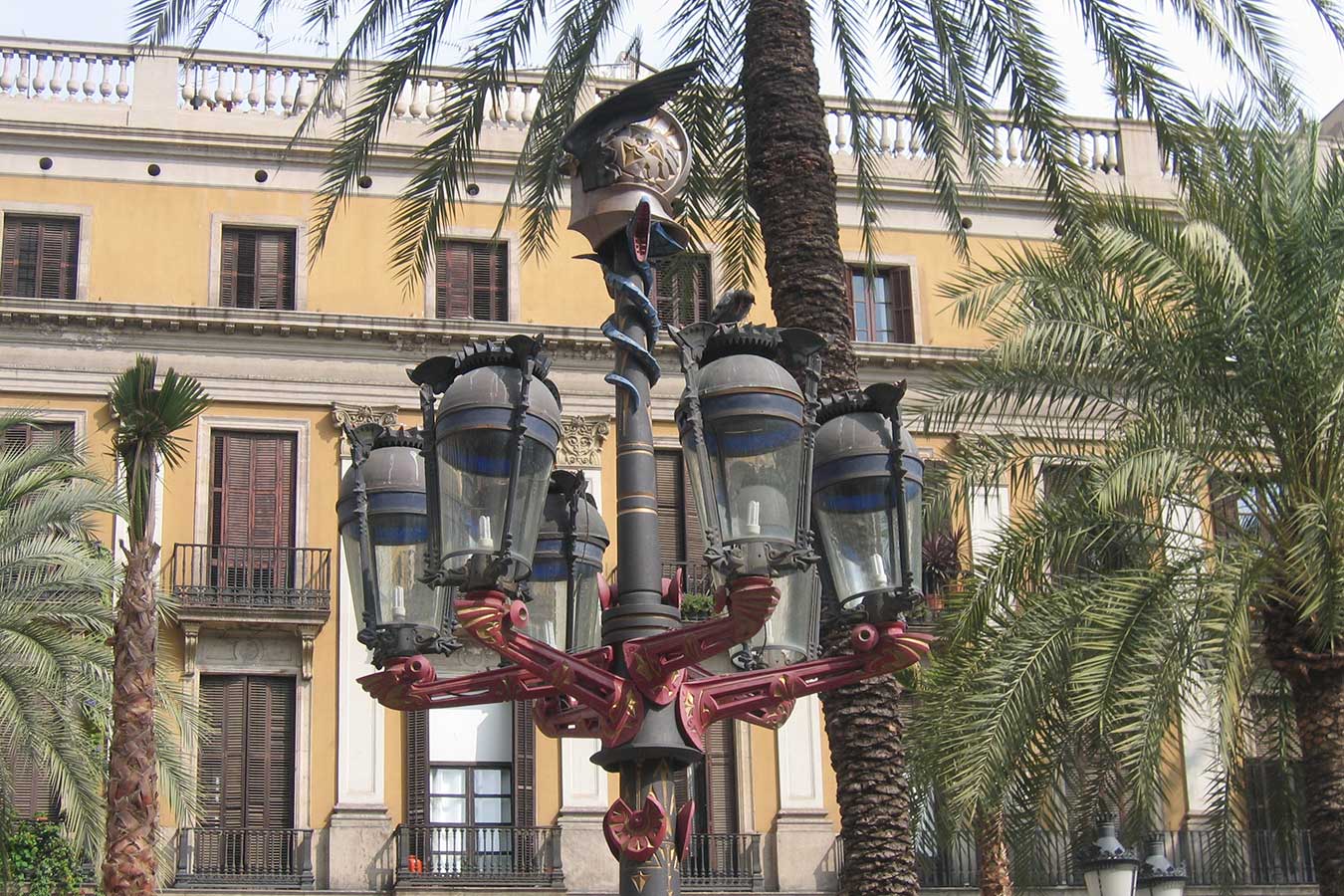 Lamp Posts by Gaudí 