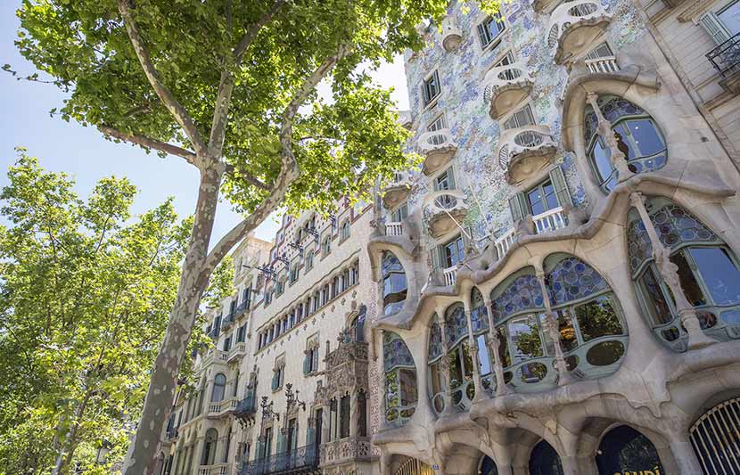 Casa Batlló by Antoni Gaudí 