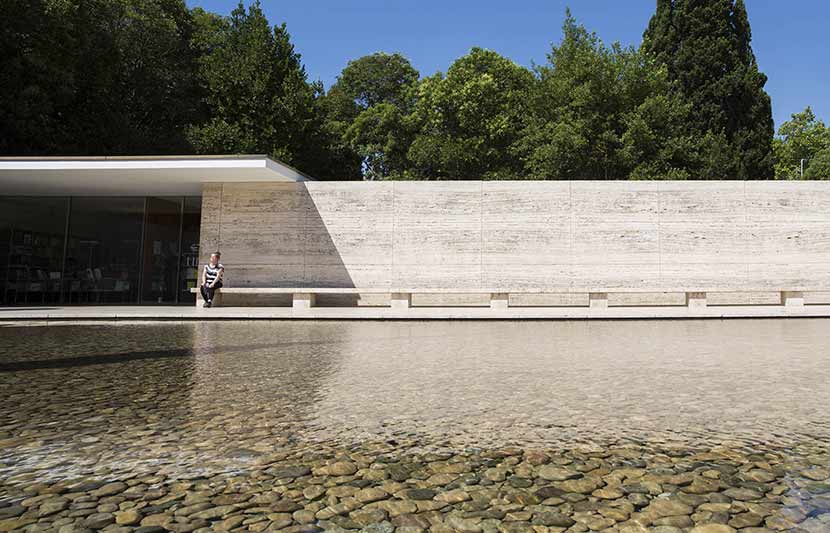 Mies van der Rohes Barcelona Pavillon i Barcelona, Spanien