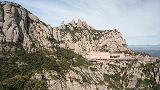 Montserrat + Cava Tour from the ship