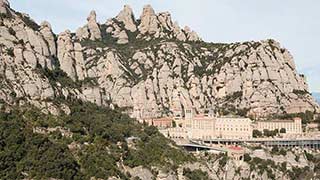 Montserrat & Cava Tour from cruise ship