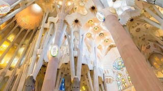 Sagrada Familia kirken af Antoni Gaudí