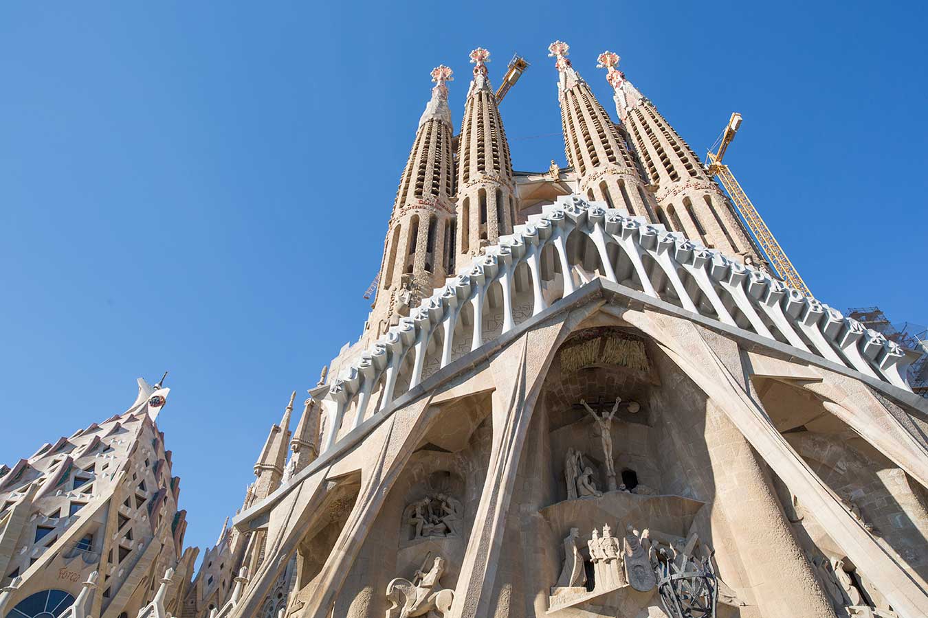 Korsfæstelsesfacaden på Sagrada Familia